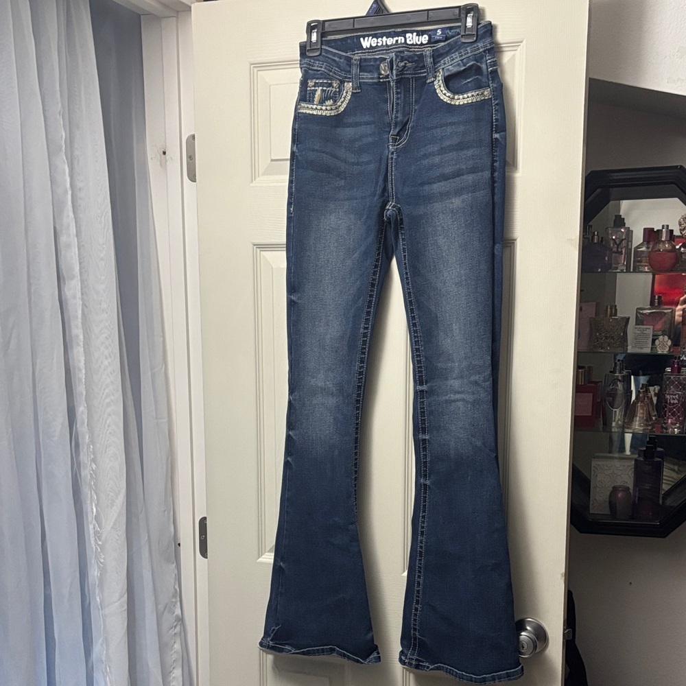Blue Flare Wide Leg Jeans with Vintage Appeal